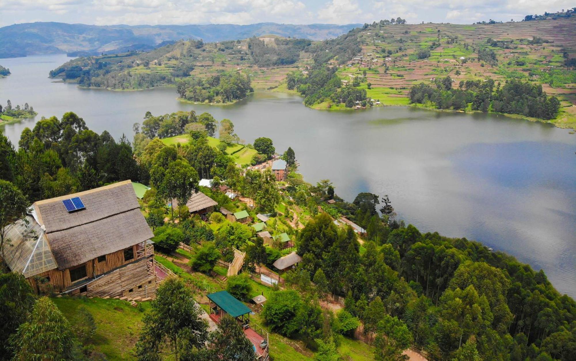 Hawk'S Eye Lodge Bunyonyi Kabale Room photo